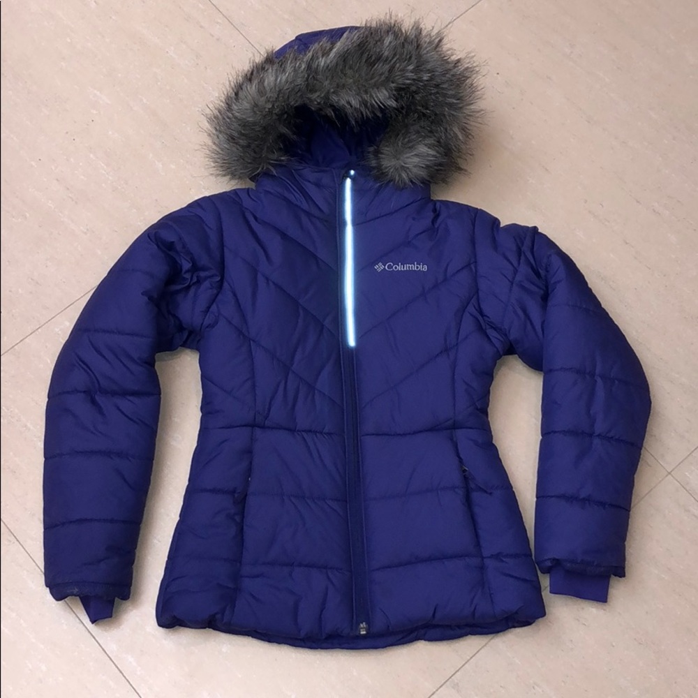 Girls size small Columbia purple puffy coat.